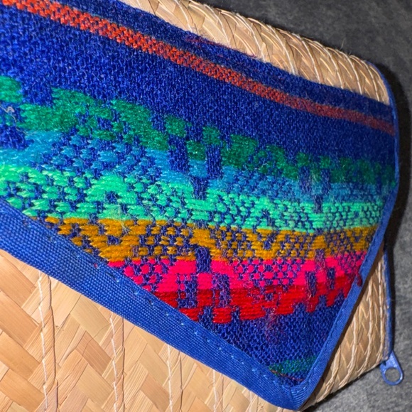 Multicolor Artisan Woven Clutch - Picture 3 of 6